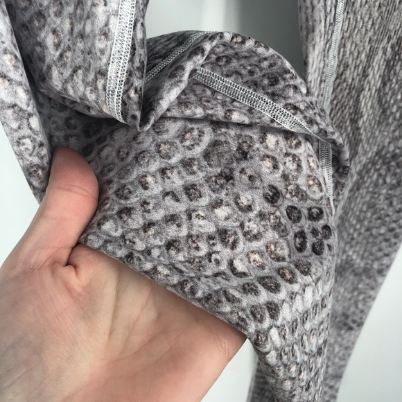 VARLEY Snake Print Leggings NWT Animal Print Stretch Athletic Pant New S Small - Picture 3 of 7